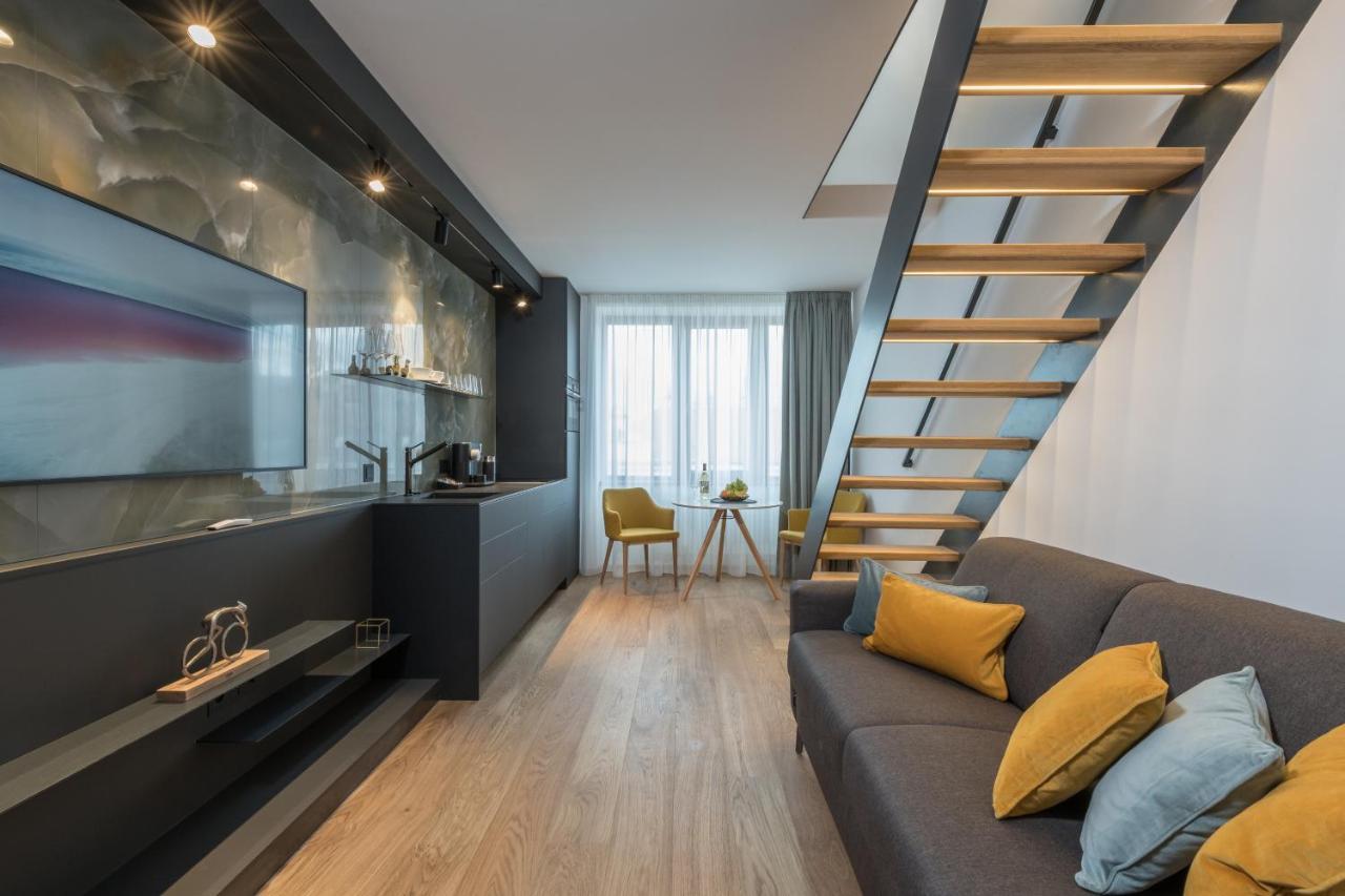 Fully Renovated Stylish Duplex In A Convenient Location Apartament Praga